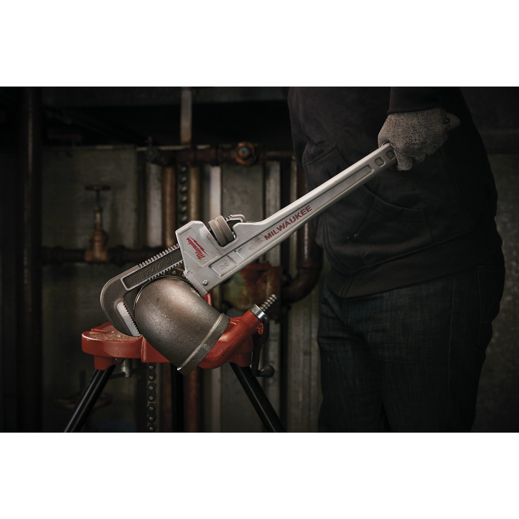 Klucze_nastawne_do_rur_Milwaukee_24"_Aluminium_Pipe_Wrench_1