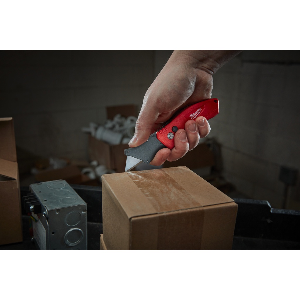 Kompaktowy_nóż_Fastback™_Milwaukee_Fastback_Compact_Flip_Utility_Knife_1