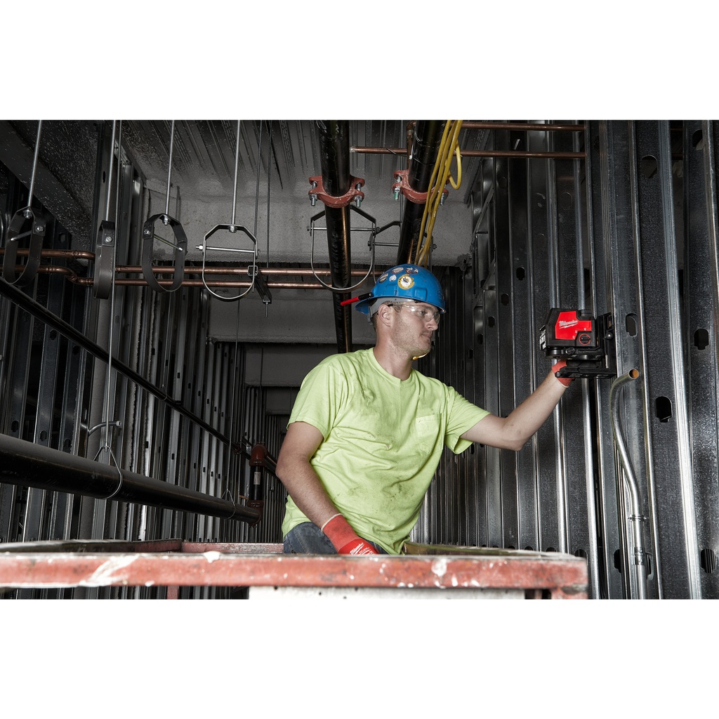 Uchwyt_montażowy_360°_Milwaukee_LM360_1