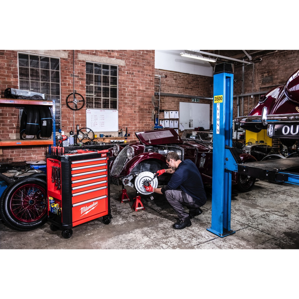 Wózek_narzędziowy_78cm_/_30″_na_kółkach_z_7_szufladami_Milwaukee_SRC30-1_8