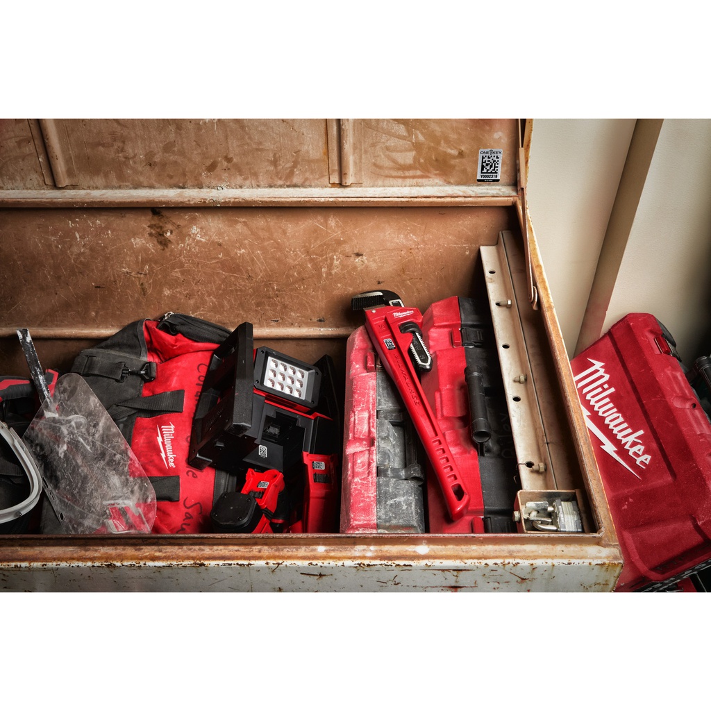 Milwaukee_AIDT_Large_Metal_Surface_4