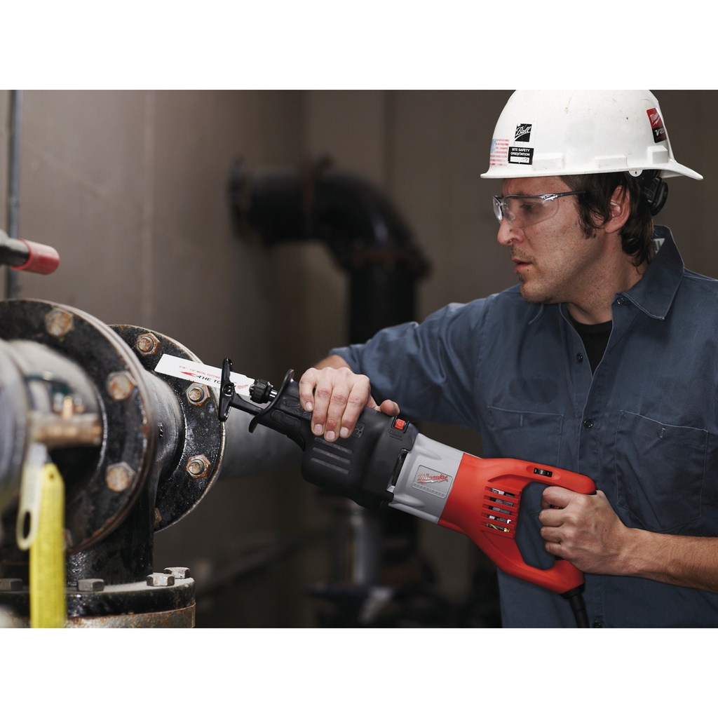 Piła_szablasta_SAWZALL™_o_mocy_1300W_Milwaukee_SSPE_1300_SX_3