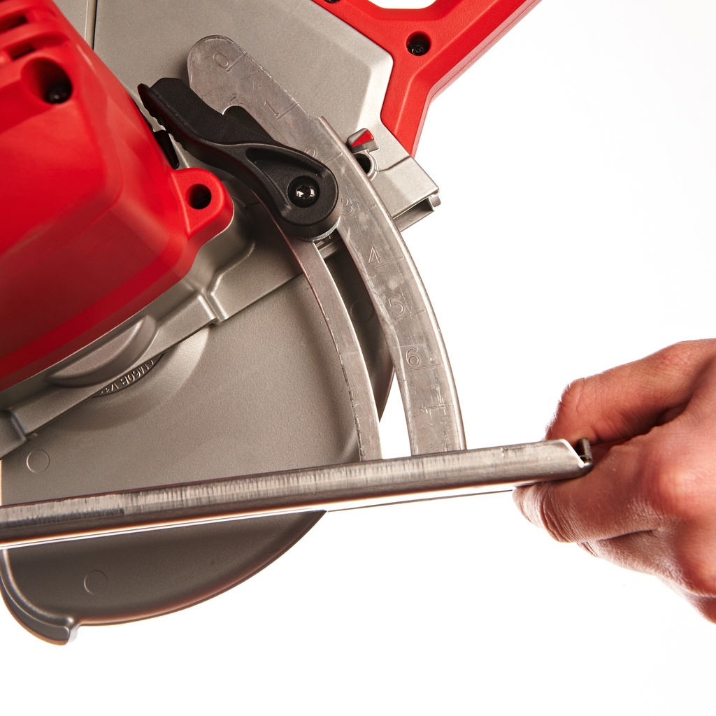 Piła_do_cięcia_metalu_na_sucho_Milwaukee_MCS_66_5