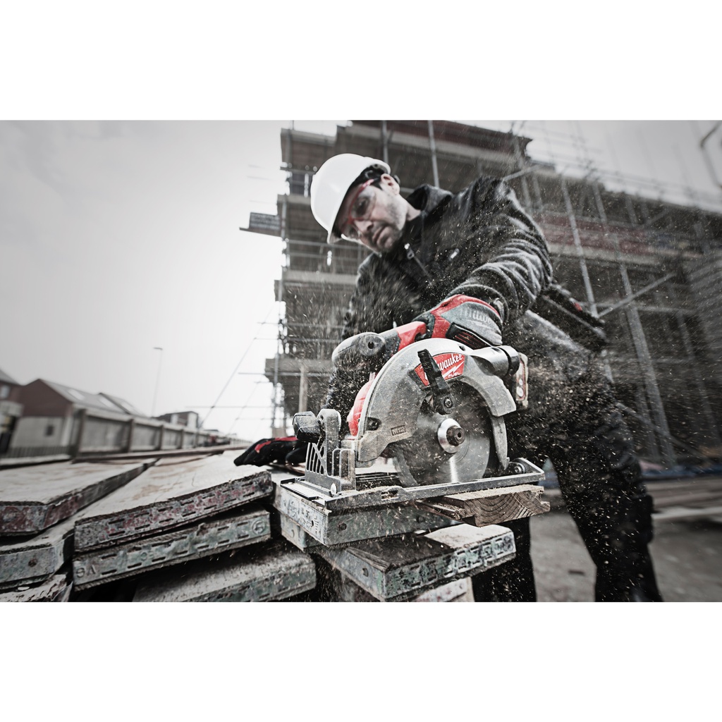 M12_FUEL™_subkompaktowa_pilarka_tarczowa_Milwaukee_M12_CCS44-0_2