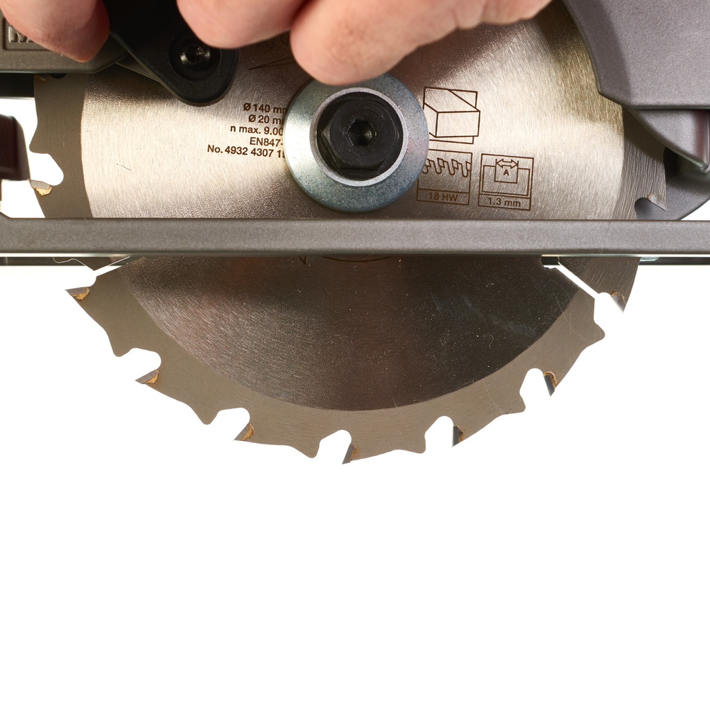 M12_FUEL™_subkompaktowa_pilarka_tarczowa_Milwaukee_M12_CCS44-0_5