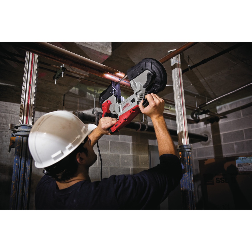 Pilarka_taśmowa_do_głębokiego_cięcia_Milwaukee_BS_125_1