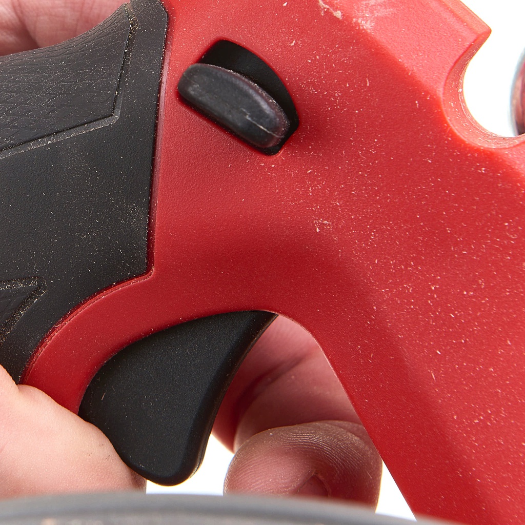 M18_FUEL™_Pilarka_tarczowa_66_mm_do_drewna_i_tworzyw_sztucznych_Milwaukee_M18_FCS66-0_5