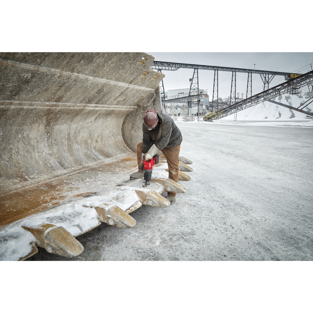 M18_FUEL™_ONE-KEY™_Klucz_udarowy_1″_z_rękojeścią_D,_długim_wrzecionem_i_pierścieniem_Milwaukee_M18_ONEFHIWF1D-121C_7