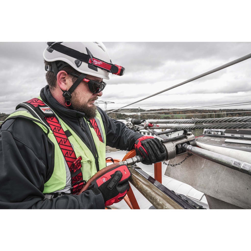 M18™_Pompa_hydrauliczna_Milwaukee_M18_HUP700-121_4