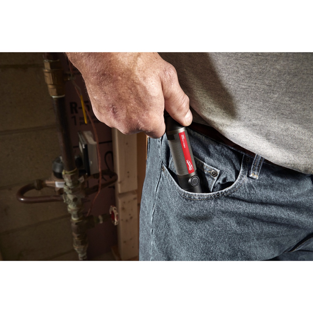 LATARKA_AKUMULATOROWA_USB_800_LUMENÓW_DO_MOCOWANIA_NA_UCHWYCIE_Milwaukee_L4_FMLED-201_9