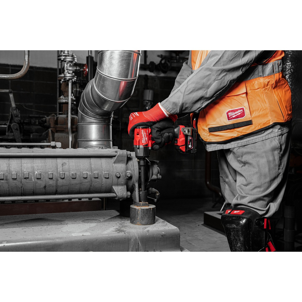 M18_FUEL™_Klucz_udarowy_½˝_o_średnim_momencie_obrotowym_z_pinem_zabezpieczającym_Milwaukee_M18_FMTIW2P12-502X_5