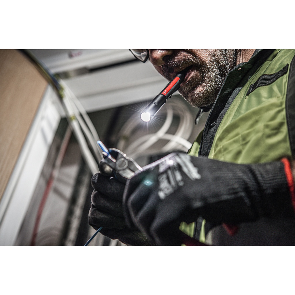 Latarka_z_wbudowanym_akumulatorem_USB-_250_lumenów_Milwaukee_IR_PL250_8