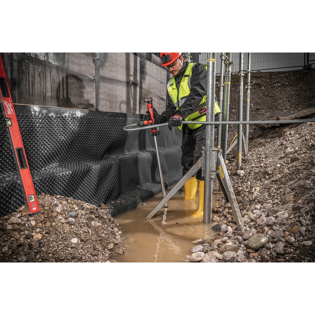 M12™_HYDROPASS™_Pompa_wody_ze_przedłużeniem_szczotkowym_Milwaukee_M12_BSWP-601_1