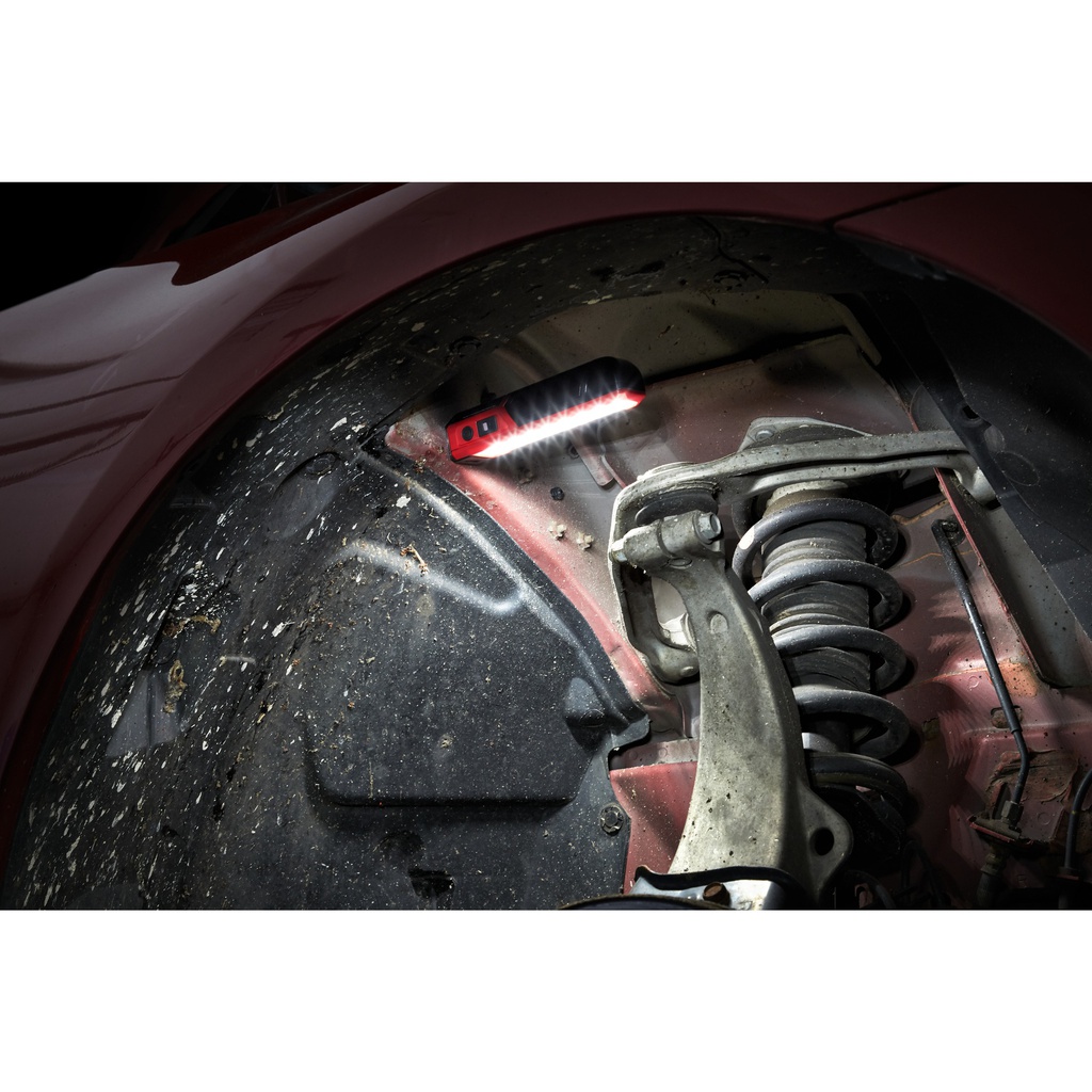 Kieszonkowa_akumulatorowa_latarka_USB_Milwaukee_L4_FL-301_2