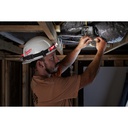 Akumulatorowa_latarka-czołówka_USB_Milwaukee_L4_HLRP-301_4