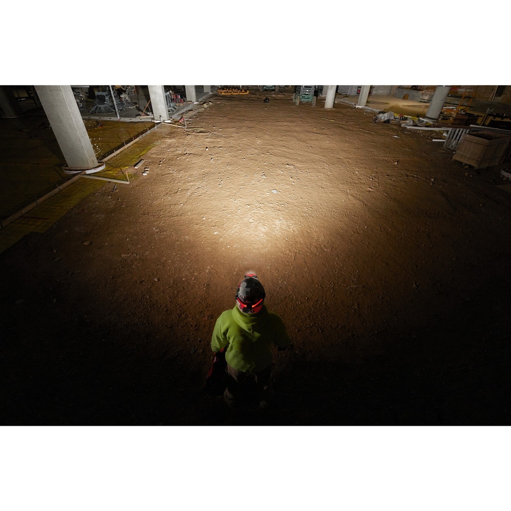 Akumulatorowa latarka-czołówka USB HI-VIS Milwaukee | L4 HL-VIS-301