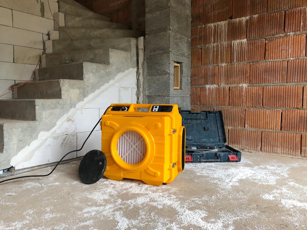 Oczyszczacz powietrza Master MAS 13