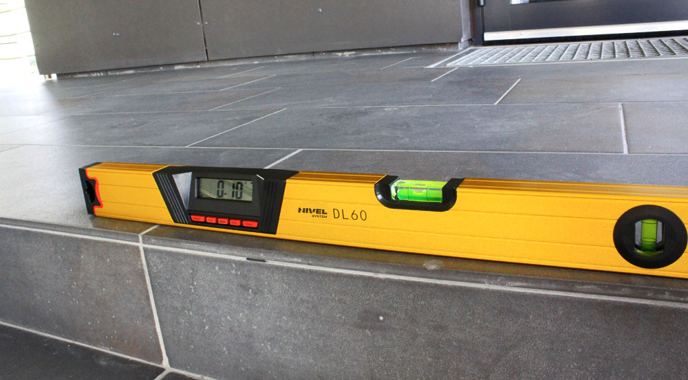 Poziomica elektroniczna Nivel System DL 60