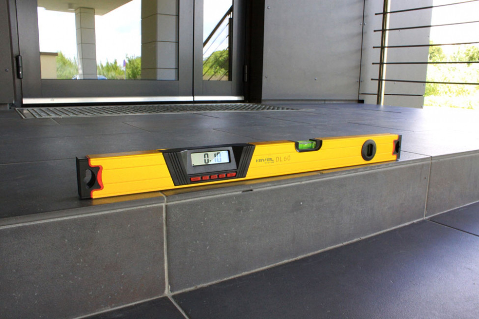 Poziomica elektroniczna Nivel System DL 60