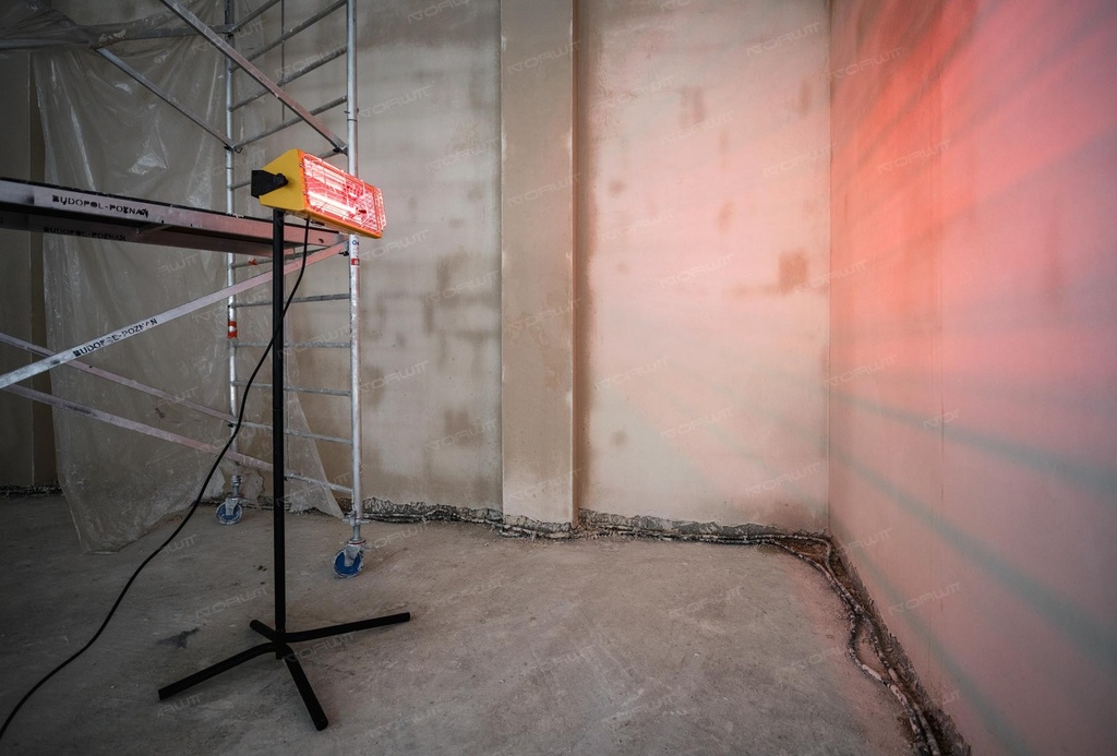 Promiennik podczerwieni Master HALL 1500