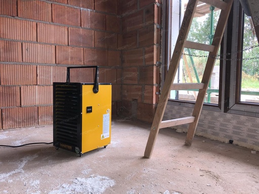 [4512.493] Osuszacz powietrza MASTER DH 732